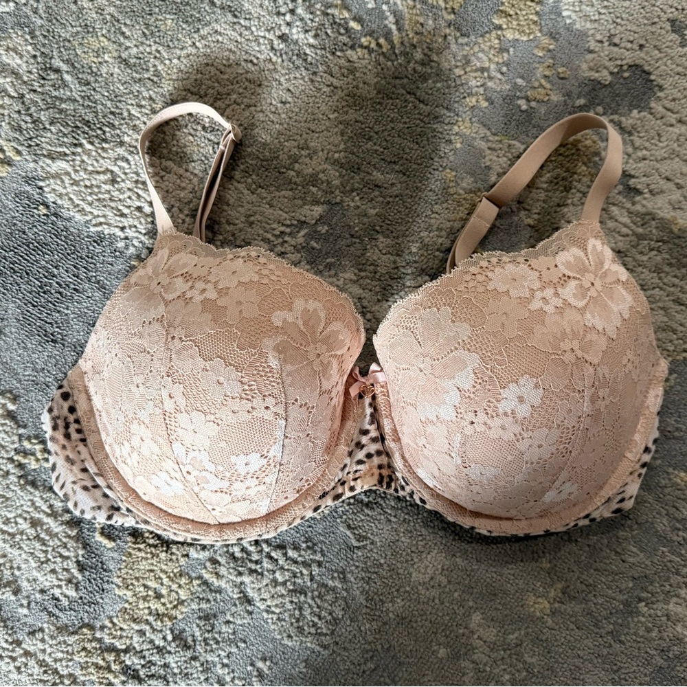 Victorias Secret Body By Victoria Tan Lace Cheetah Print Bra